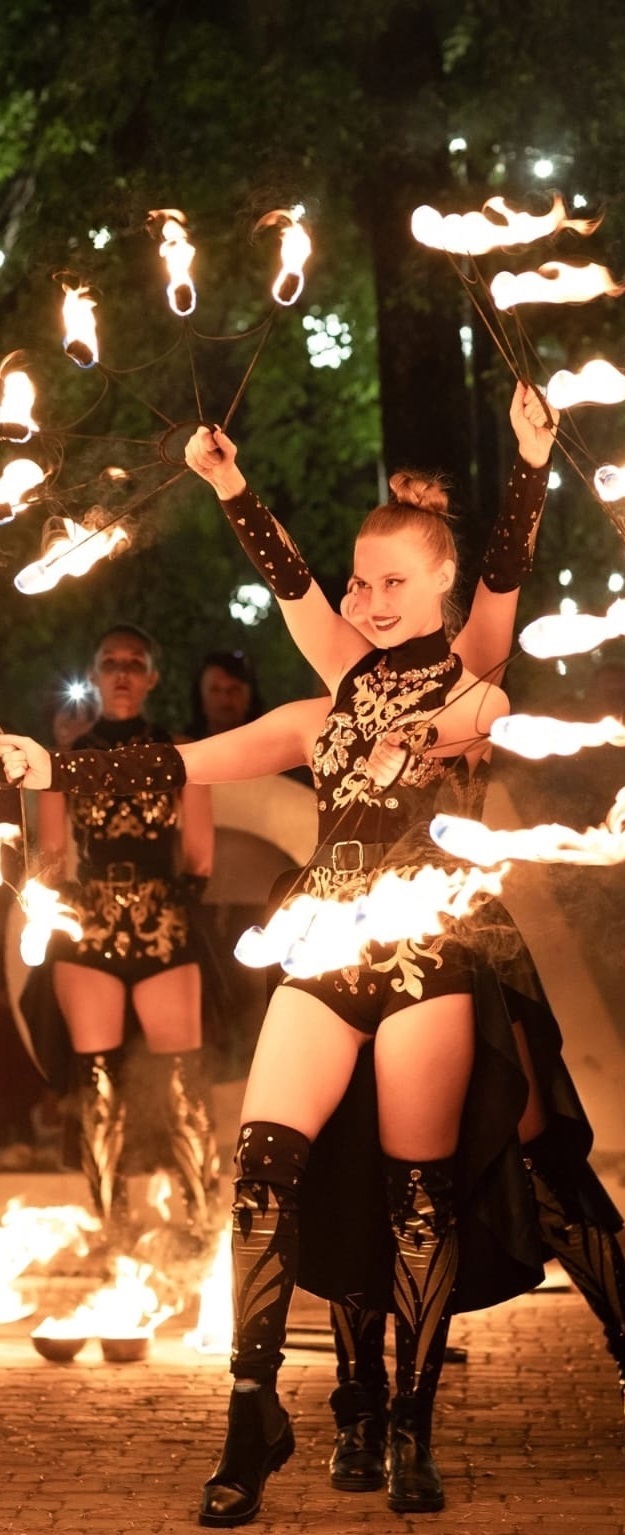 Огненное шоу Челябинск, Световое шоу, Magnus - Эко-Парк «Лазурный» Огненное шоу Челябинск, Световое шоу, Magnus - Эко-Парк «Лазурный»