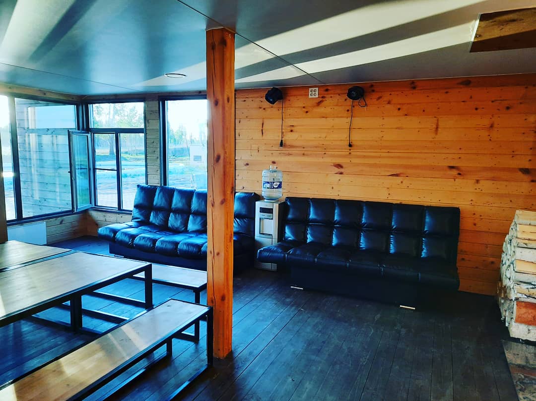 Снять коттедж дом №1 - Банкетный зал, ракурс 2 Снять коттедж дом №1 - Банкетный зал, ракурс 2